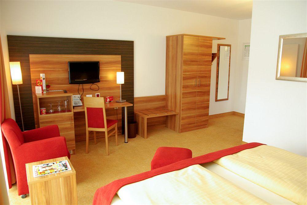 Hotel Sittardsberg Дуйсбург Экстерьер фото